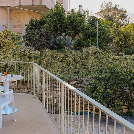 Fasho Home Sarandë エクステリア 写真